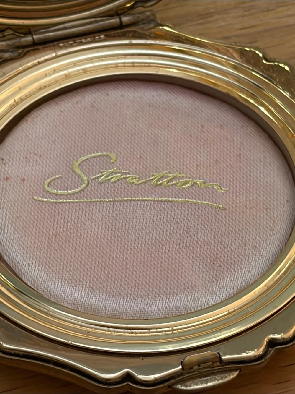 1950’s Wedgwood Jasperware Stratton of England Compact & Pill Box Se